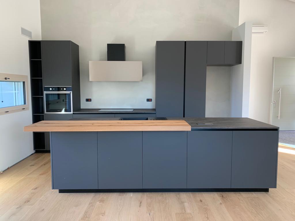 Cucina su misura in acciaio - G180 - Cucine Moderne - ISA Project